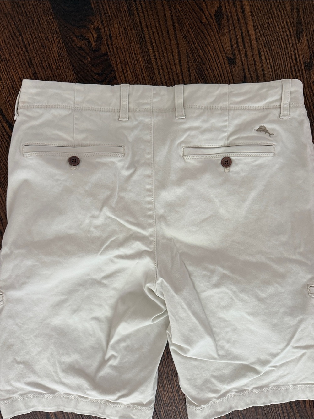 Tommy Bahama Men's Ivory Cargo Shorts - Picture 4 of 6